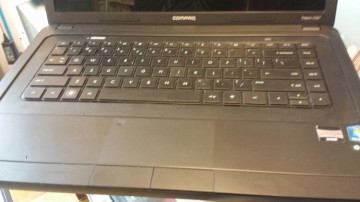 Lap top merk Compaq 17