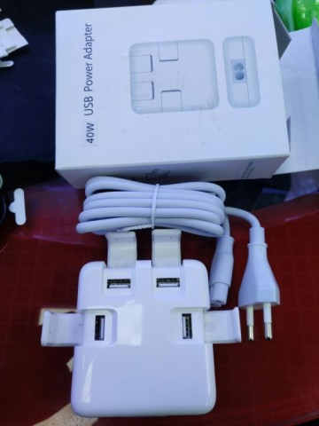 Oplader adapter 4port wit